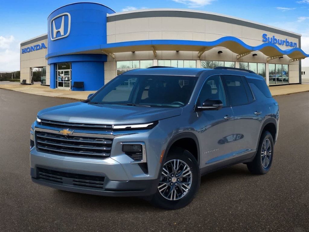 Used 2025 Chevrolet Traverse AWD LT SUV