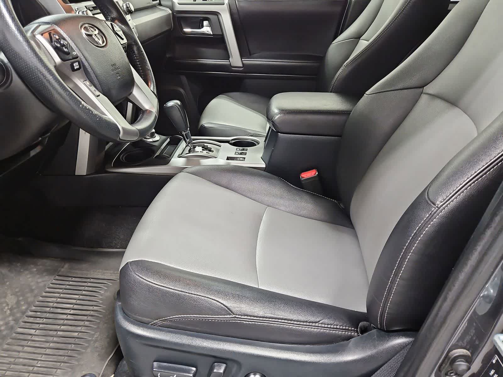 Thumbnail: 2017 Toyota 4Runner - 17