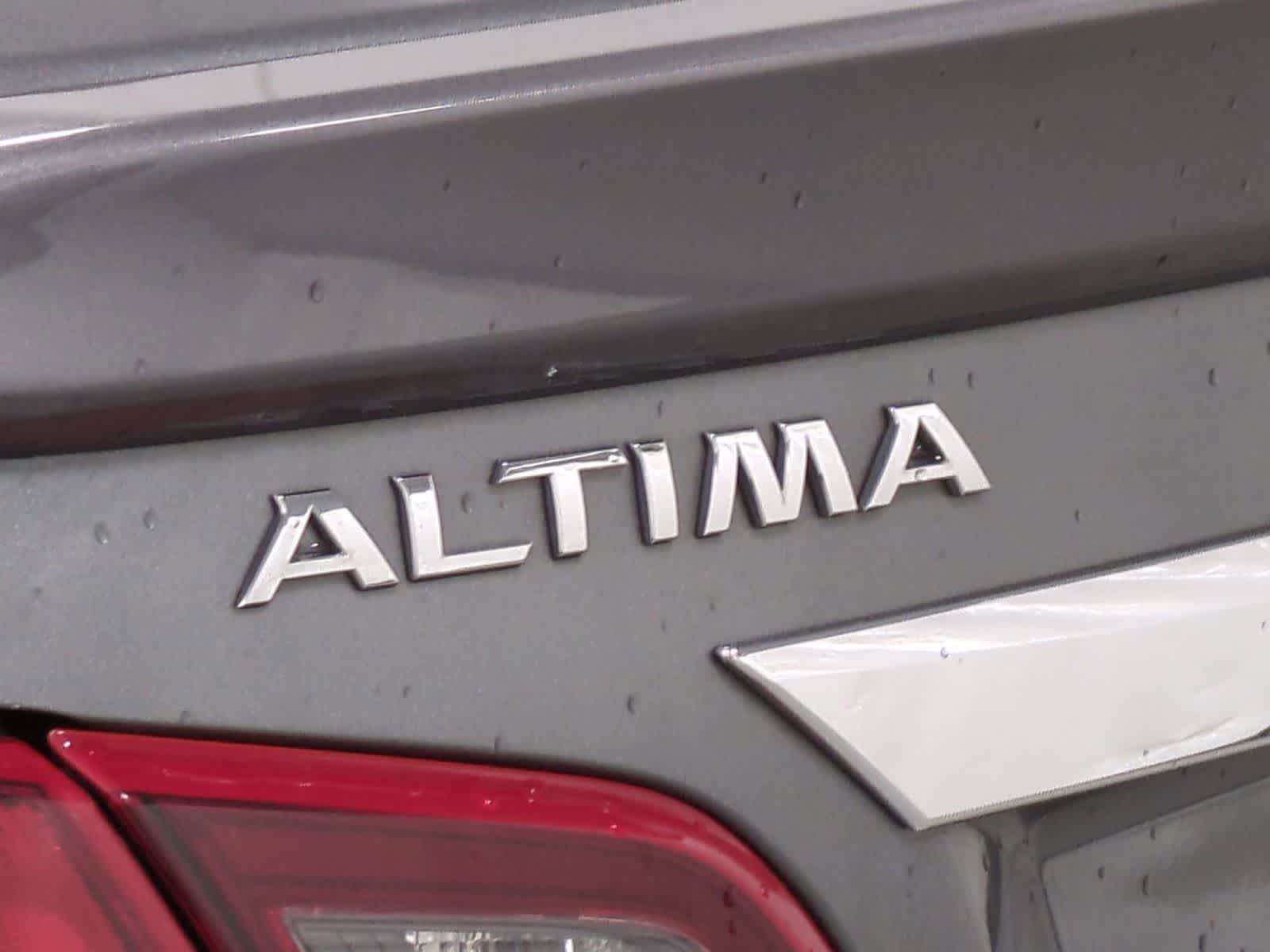 Thumbnail: 2018 Nissan Altima - 20