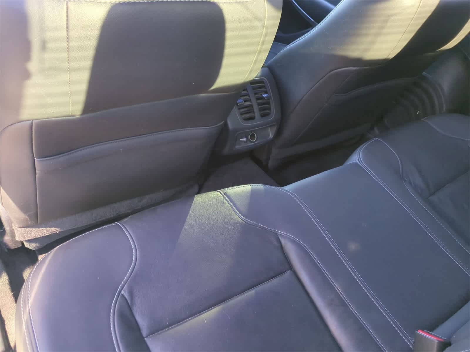 Thumbnail: 2018 Ford Taurus - 19