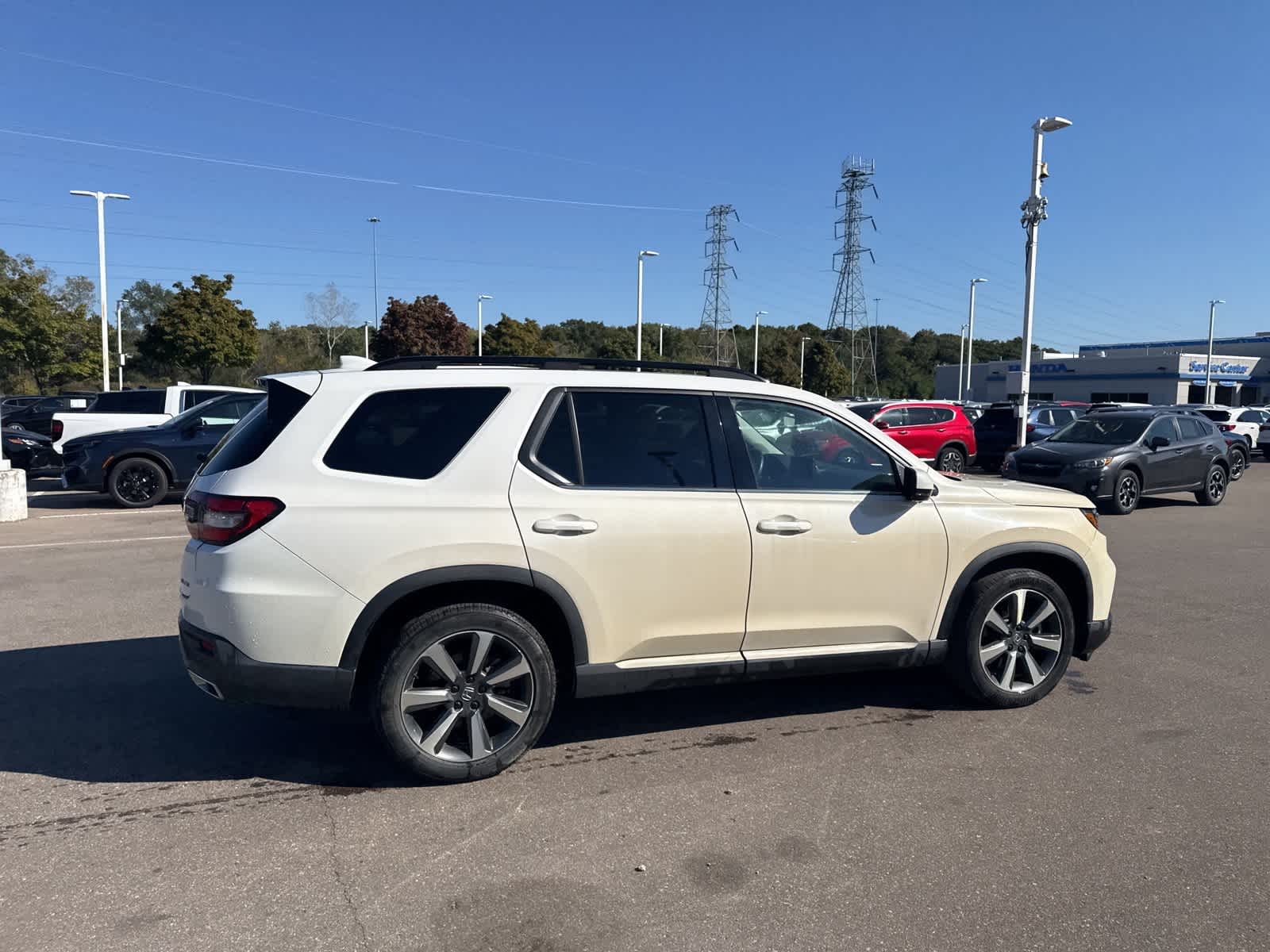 Thumbnail: 2023 Honda Pilot - 13