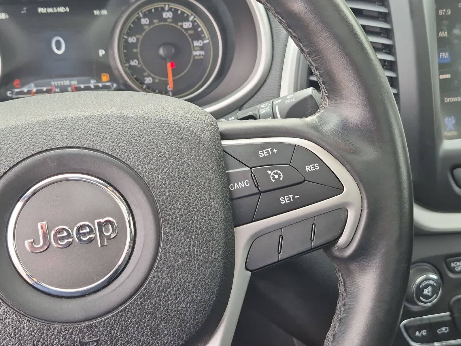 Thumbnail: 2016 Jeep Cherokee - 34