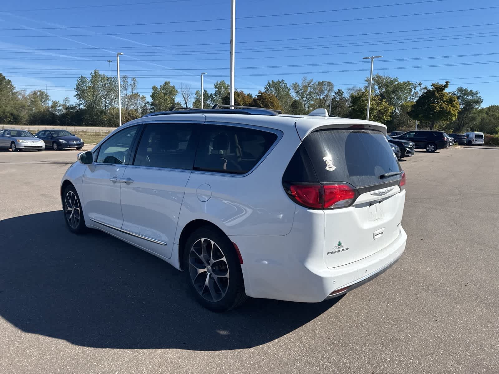 Thumbnail: 2020 Chrysler Pacifica - 24