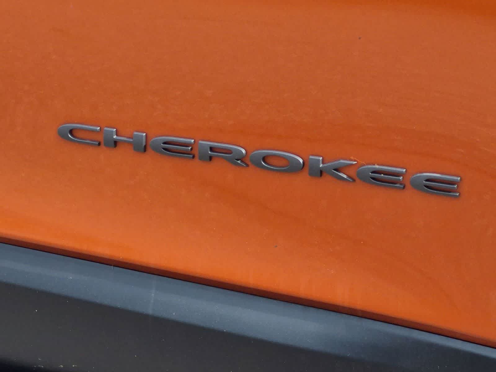 Thumbnail: 2016 Jeep Cherokee - 20