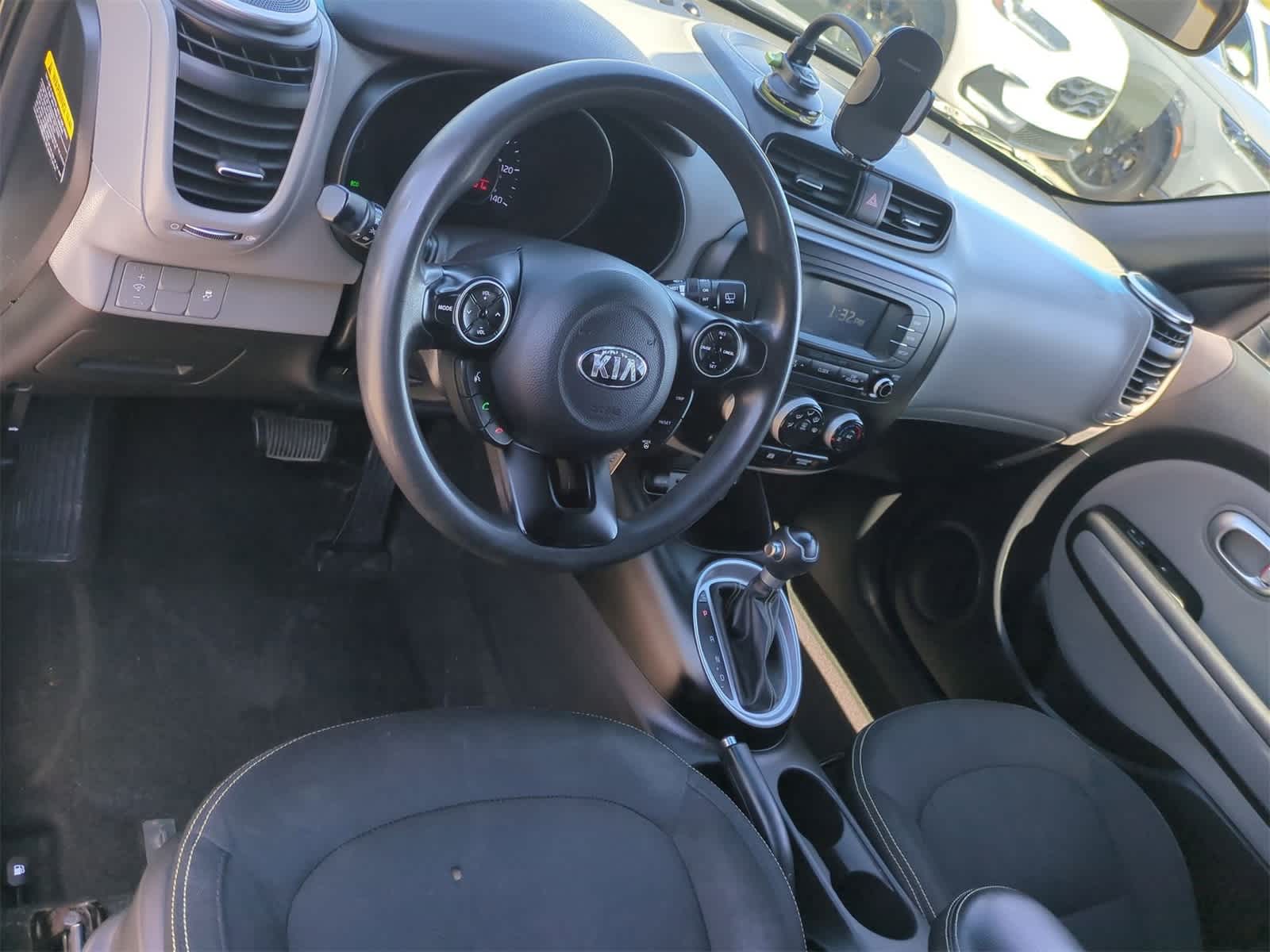 Thumbnail: 2016 Kia Soul - 10