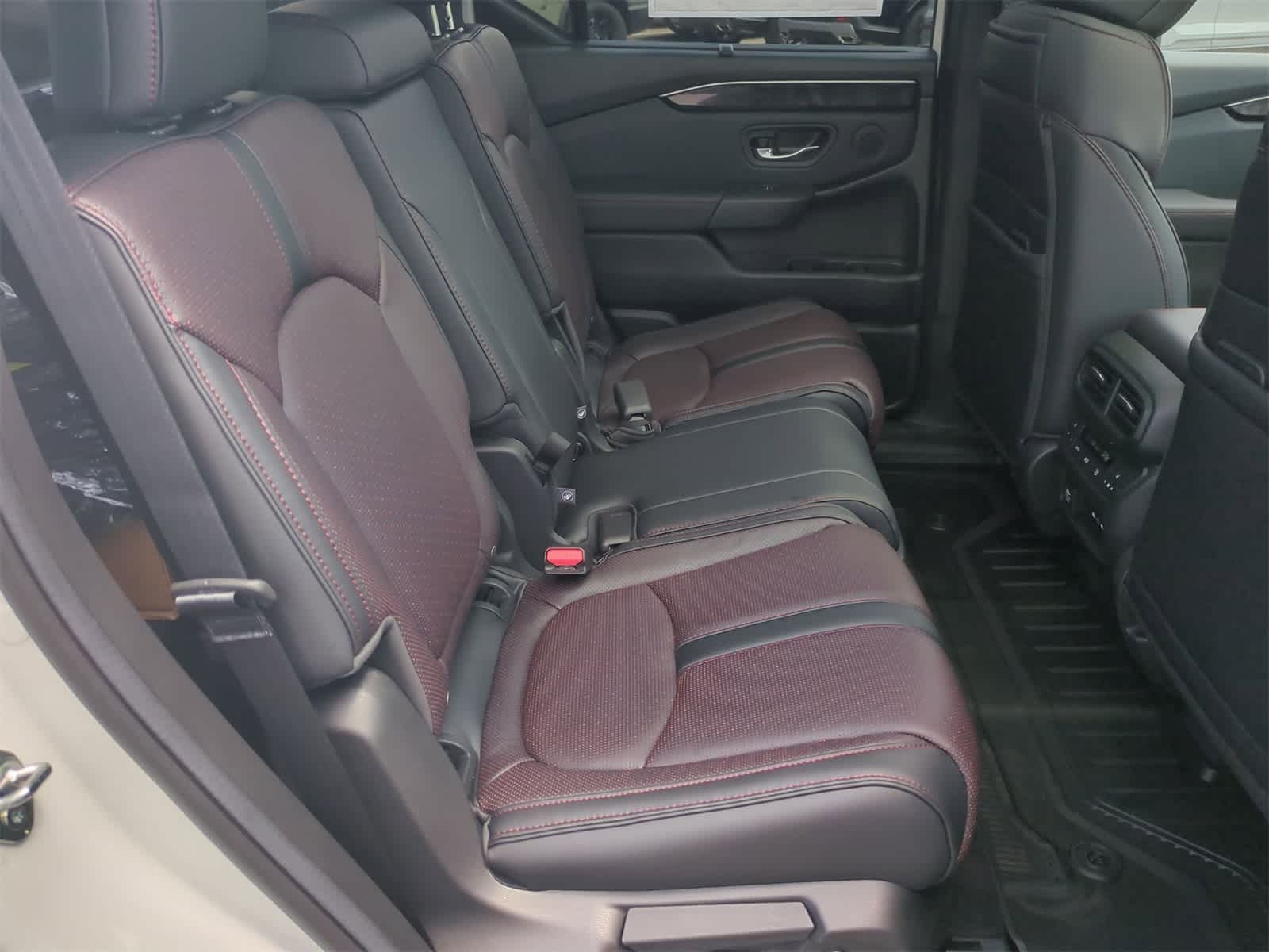 Thumbnail: 2025 Honda Pilot - 21