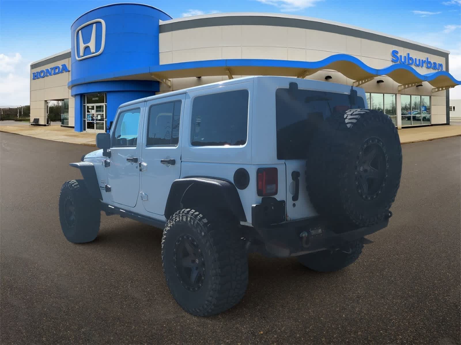 Thumbnail: 2015 Jeep Wrangler - 6
