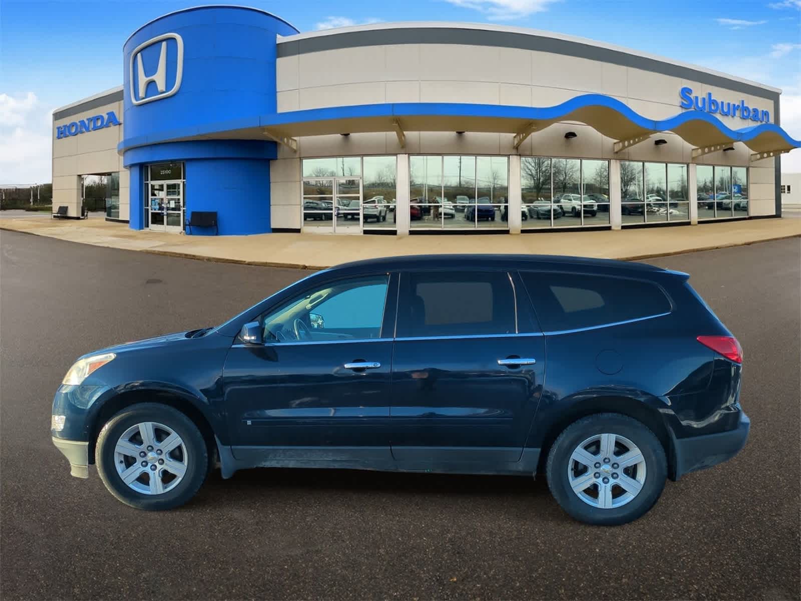 Thumbnail: 2010 Chevrolet Traverse - 5
