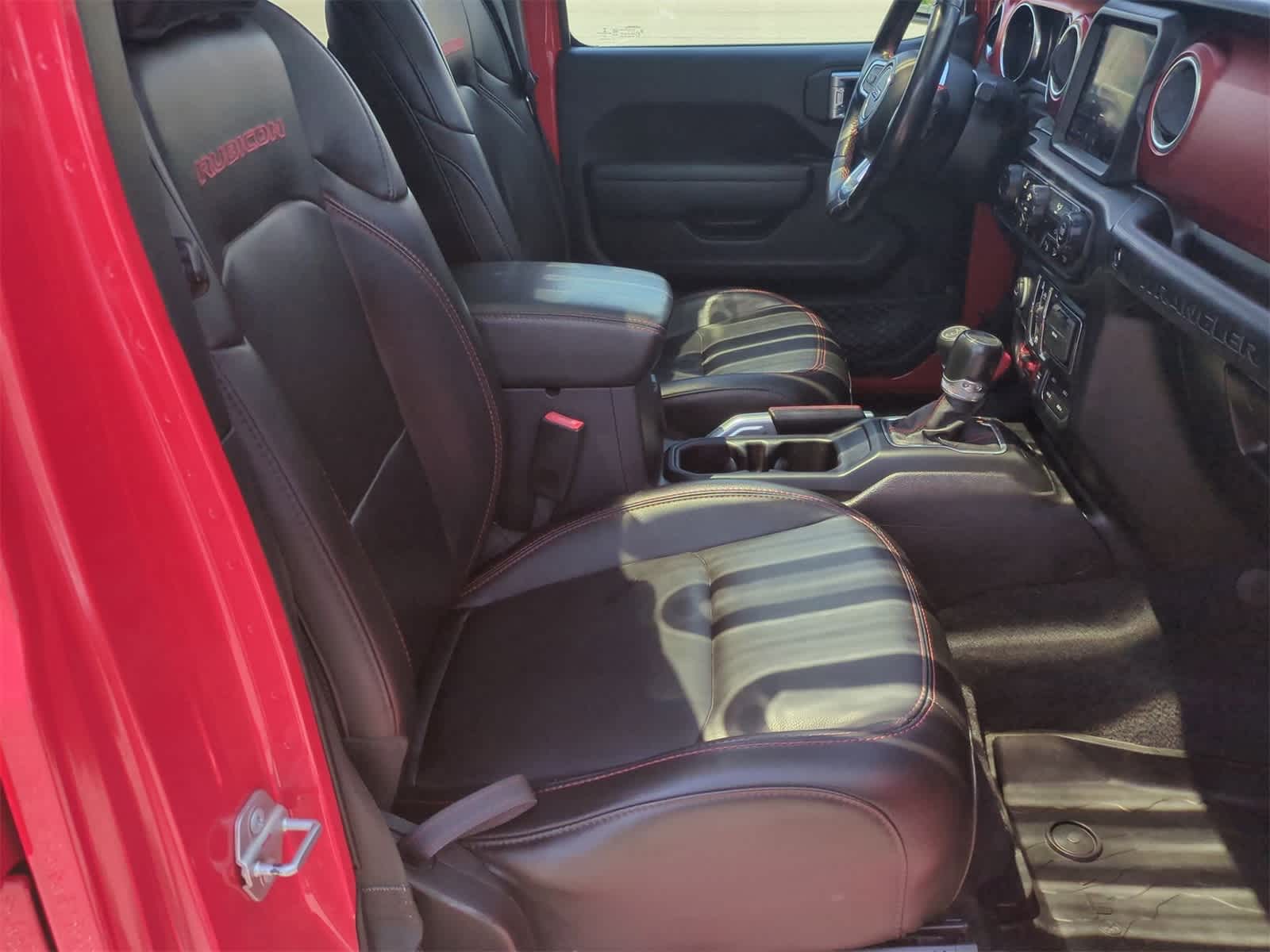 Thumbnail: 2020 Jeep Wrangler - 23