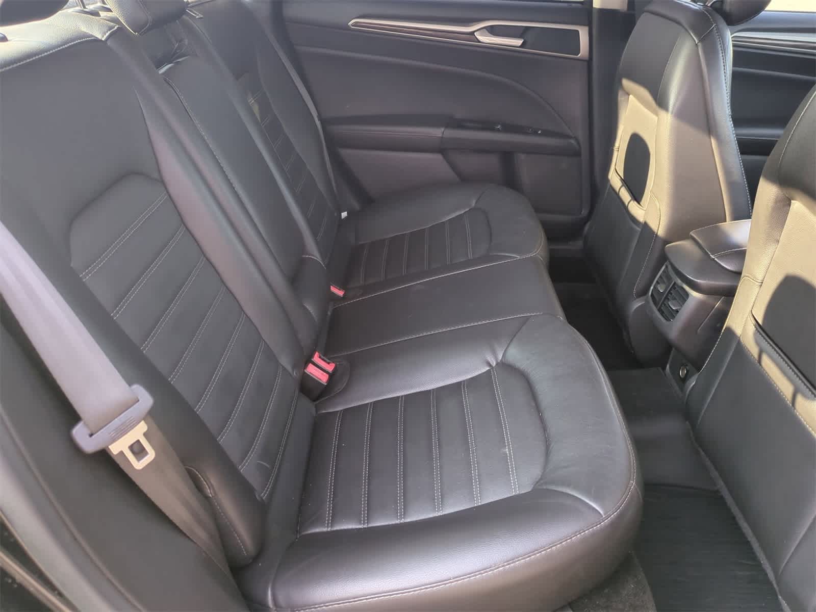 Thumbnail: 2014 Ford Fusion - 19