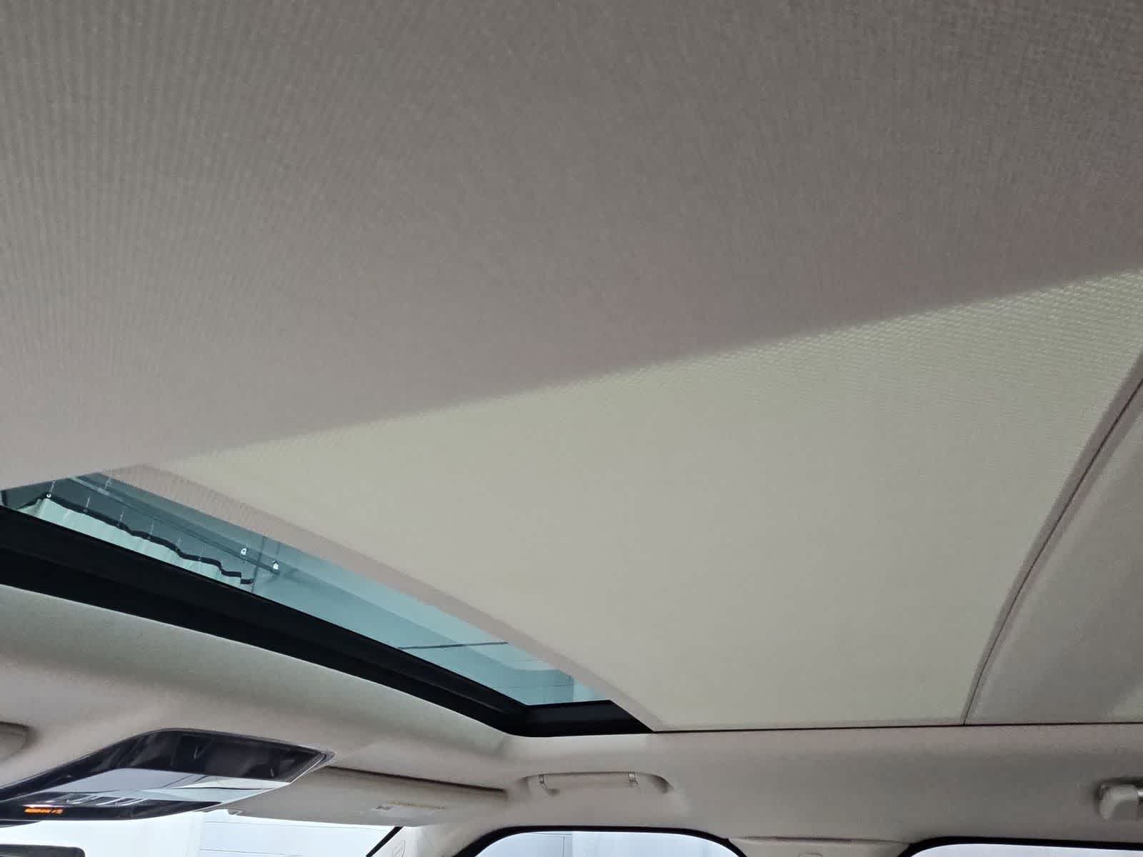 Thumbnail: 2019 Land Rover Range Rover - 18