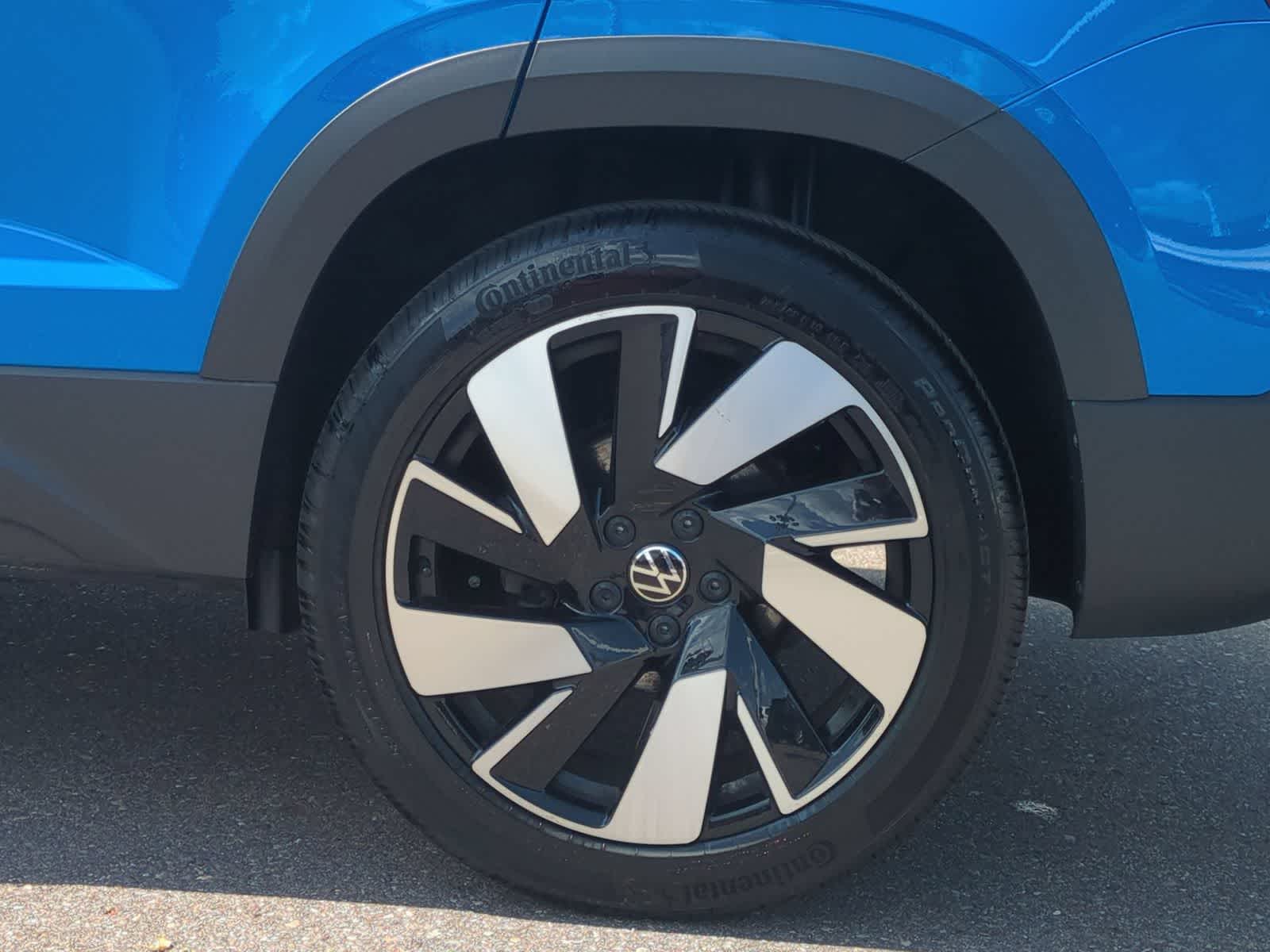 Thumbnail: 2024 Volkswagen Taos - 14