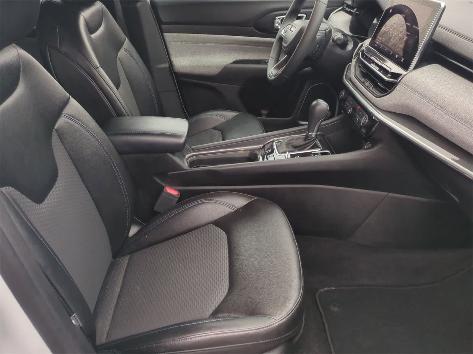 Thumbnail: 2024 Jeep Compass - 11