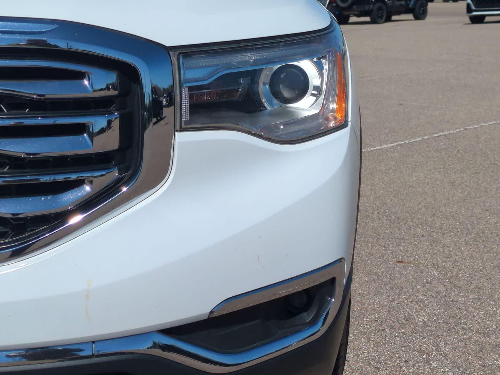 Thumbnail: 2019 GMC Acadia - 11