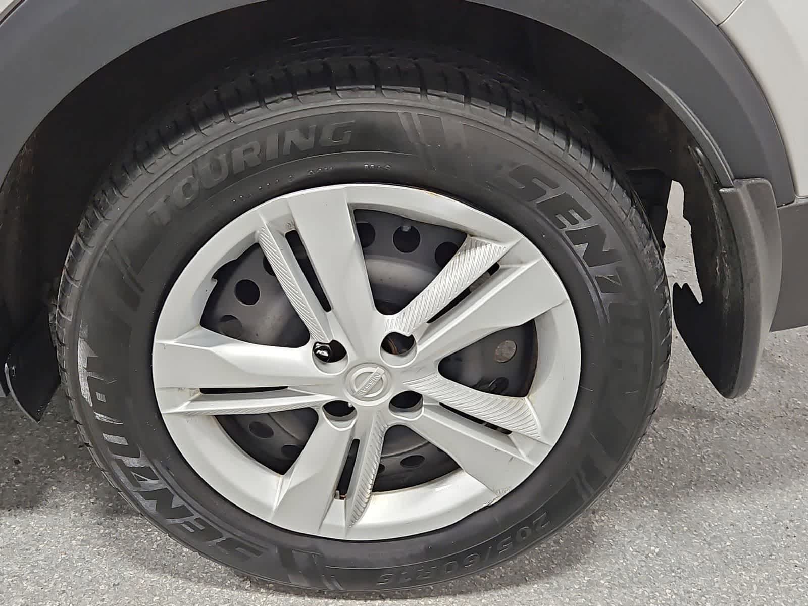 Thumbnail: 2019 Nissan Kicks - 13