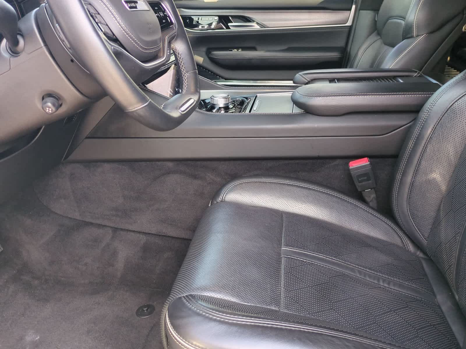2022 Jeep Grand Wagoneer Obsidian - Photo 23