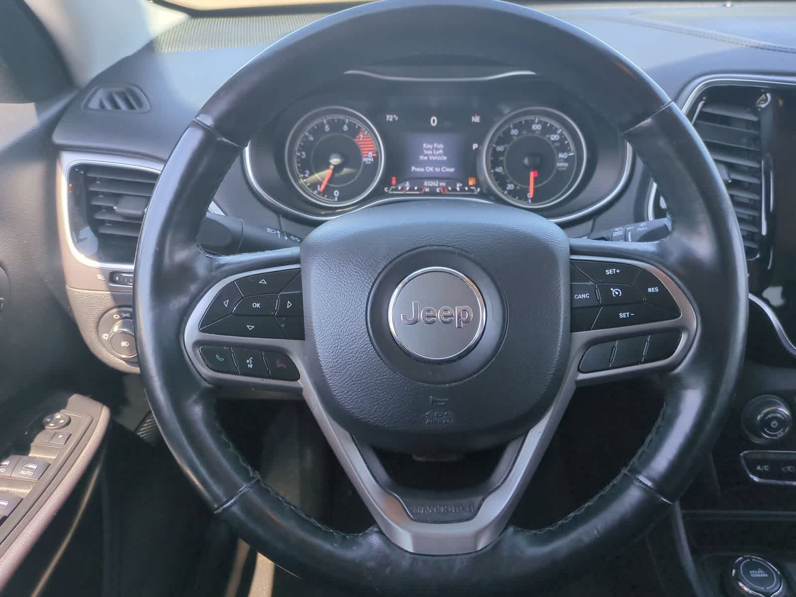 Thumbnail: 2019 Jeep Cherokee - 22