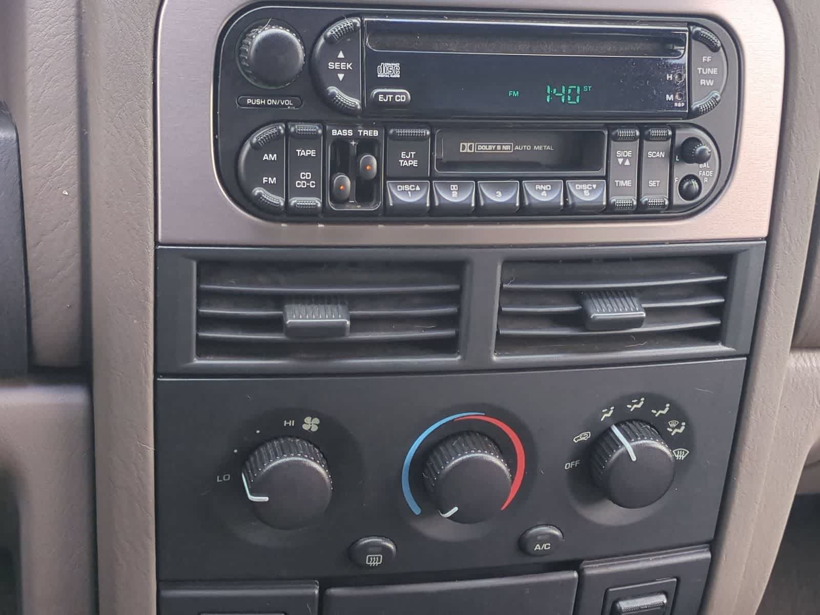 Thumbnail: 2001 Jeep Grand Cherokee - 27
