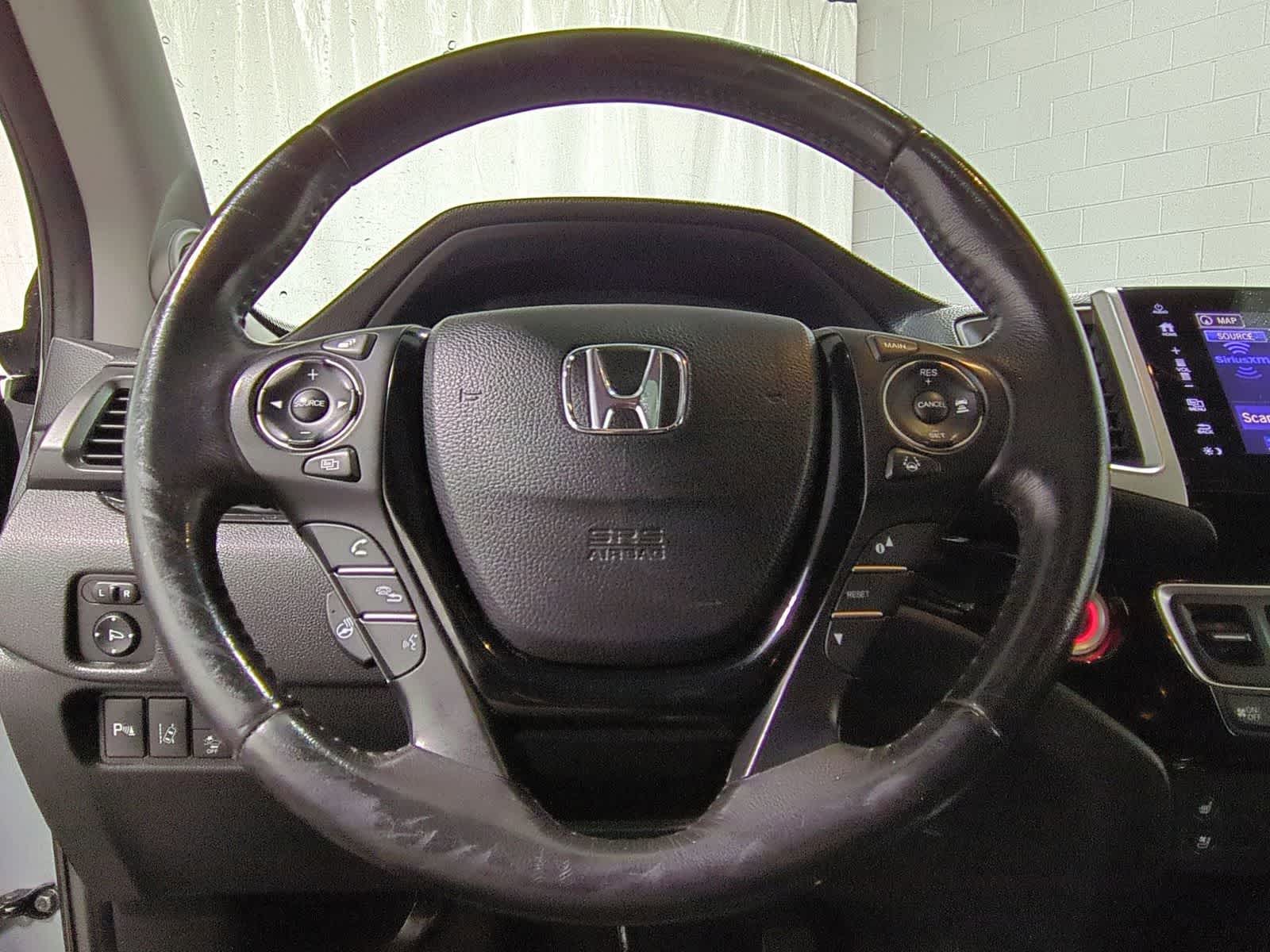 Thumbnail: 2018 Honda Pilot - 32