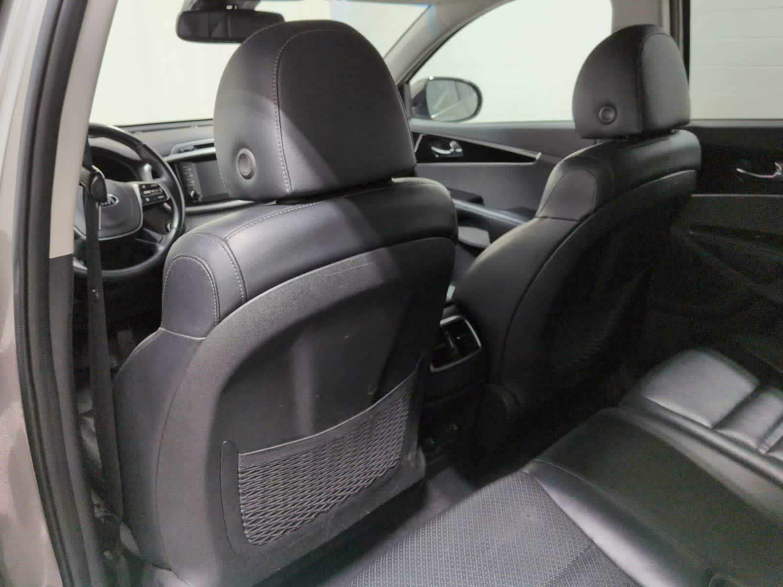 Thumbnail: 2019 Kia Sorento - 19