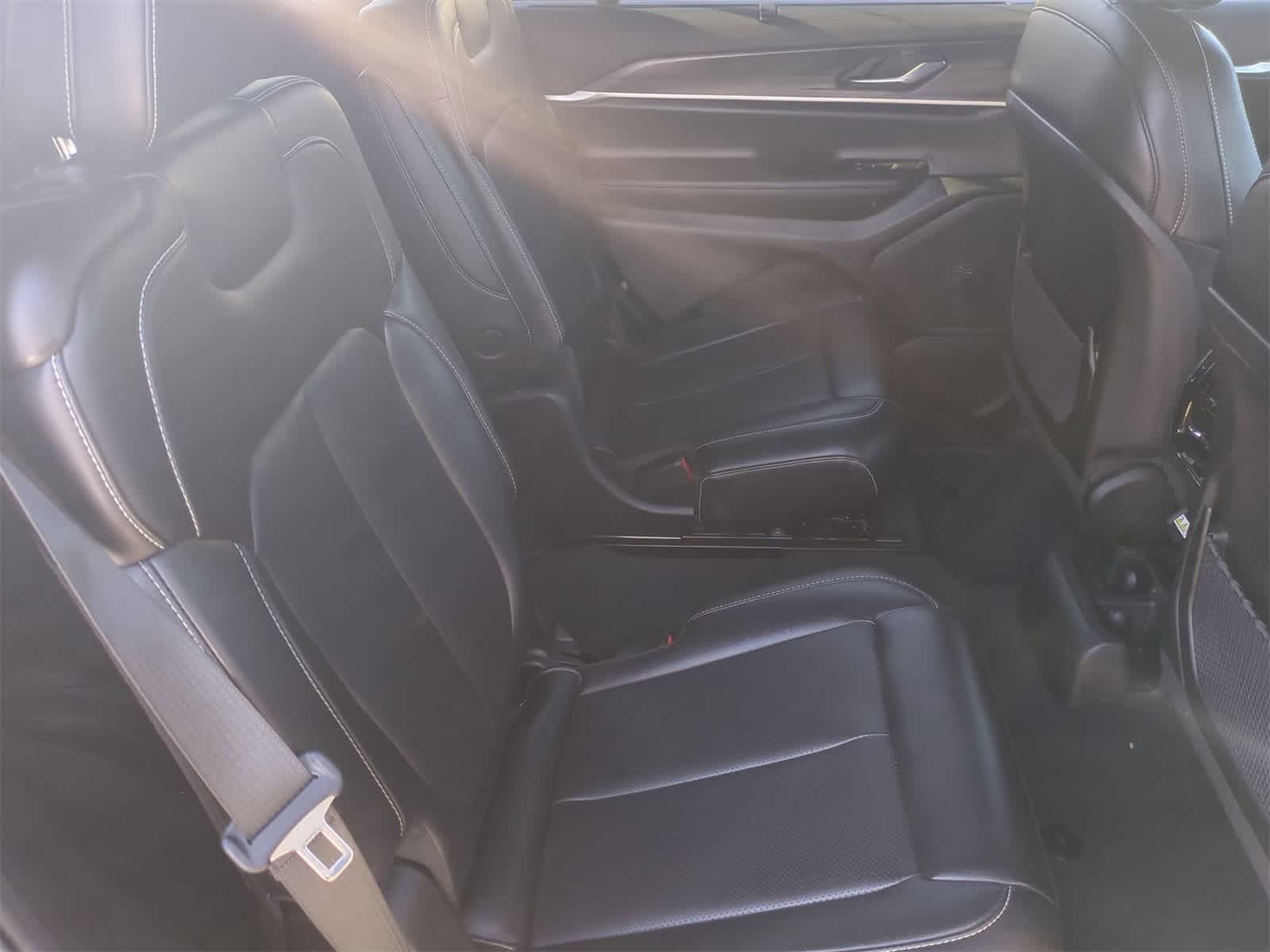 Thumbnail: 2024 Jeep Grand Cherokee L - 21