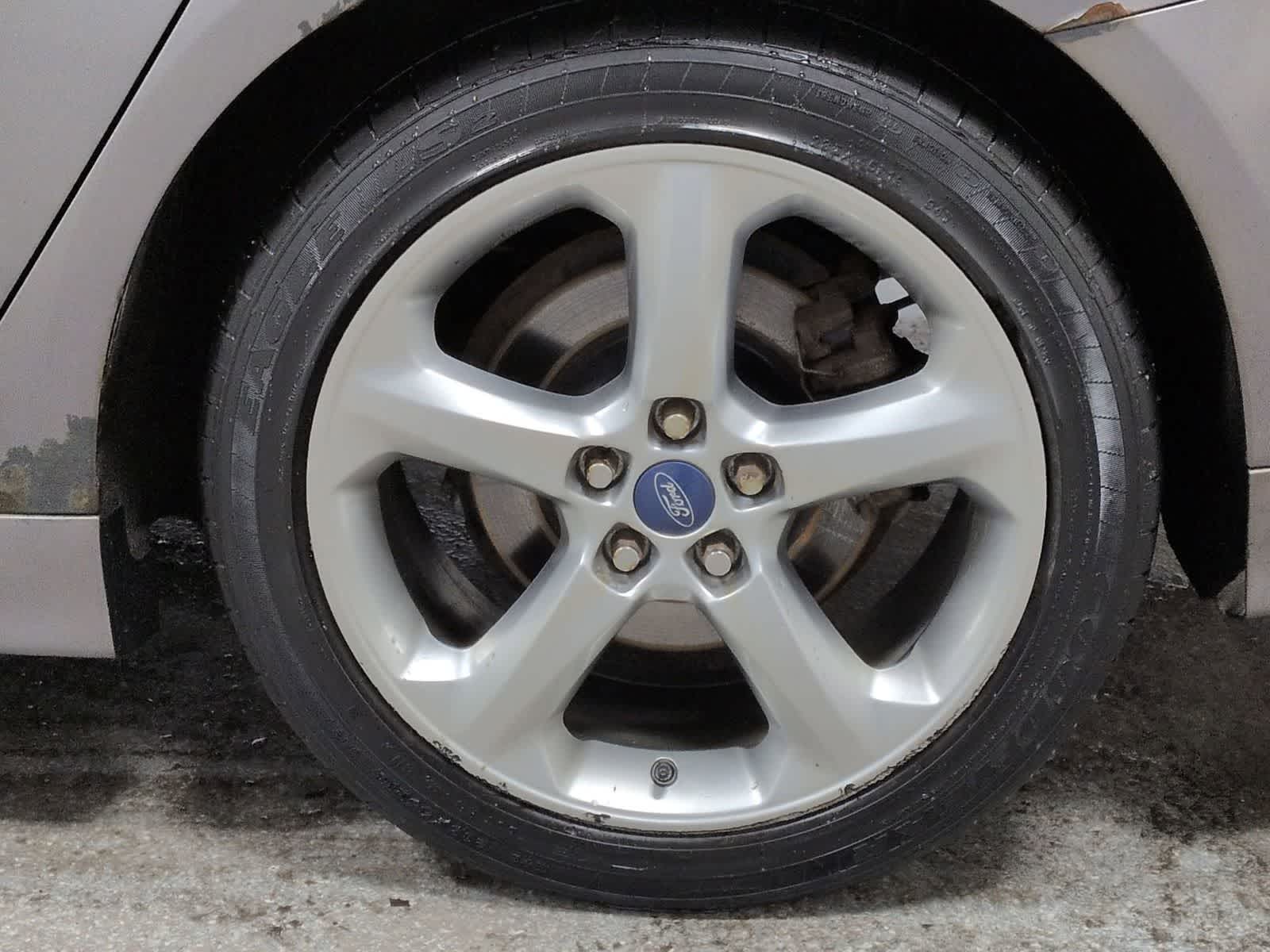 Thumbnail: 2013 Ford Fusion - 14