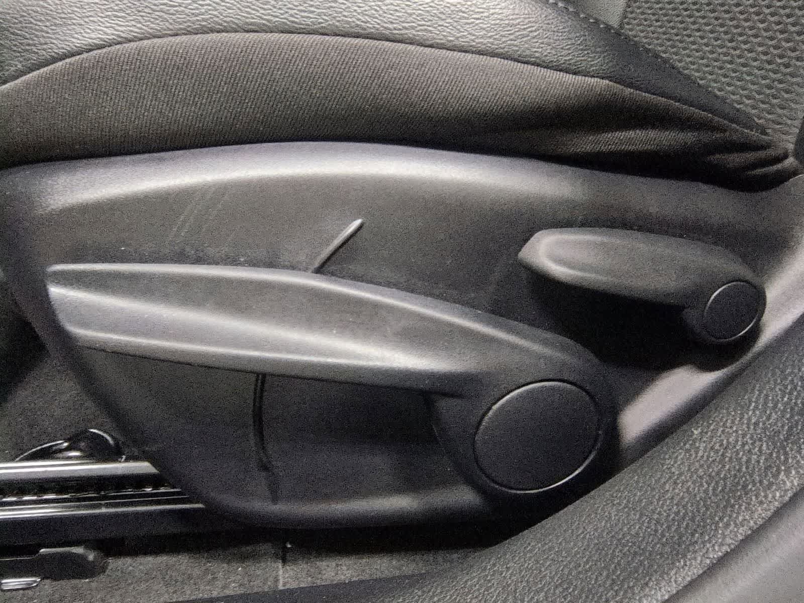 Thumbnail: 2025 Jeep Compass - 18