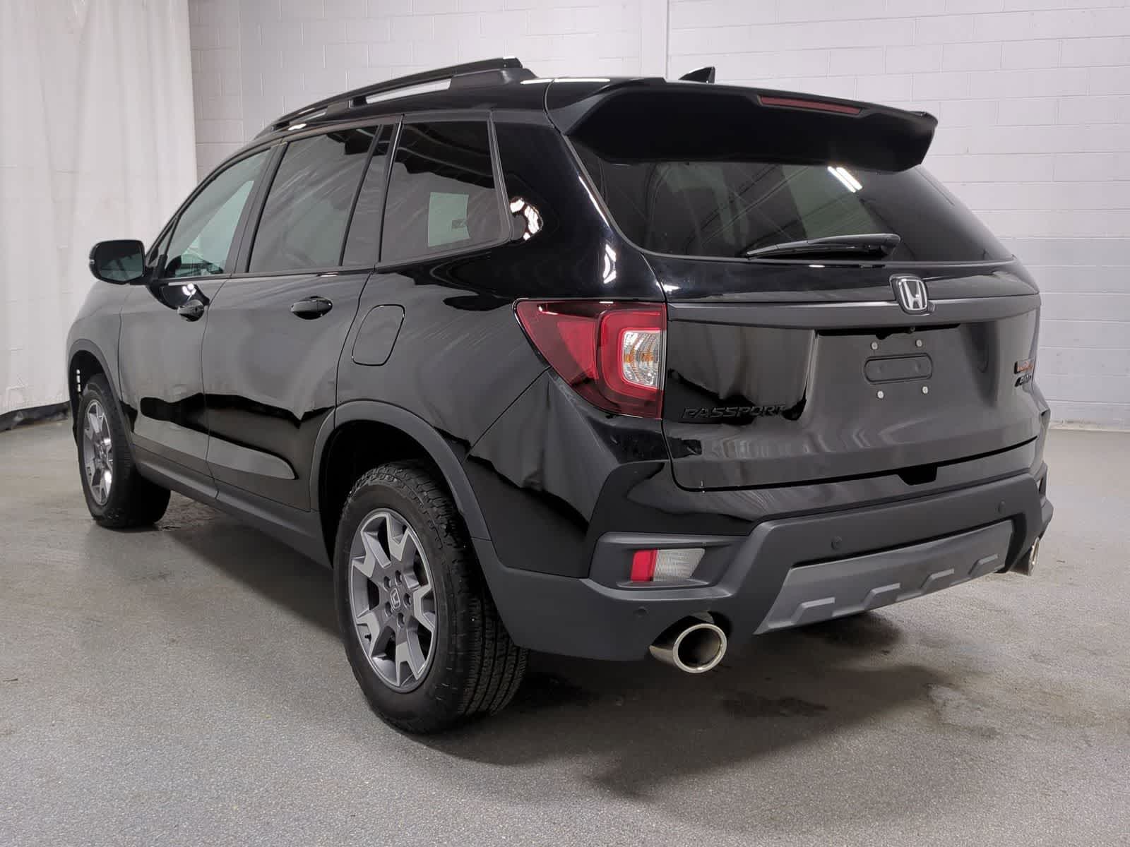 Thumbnail: 2023 Honda Passport - 12