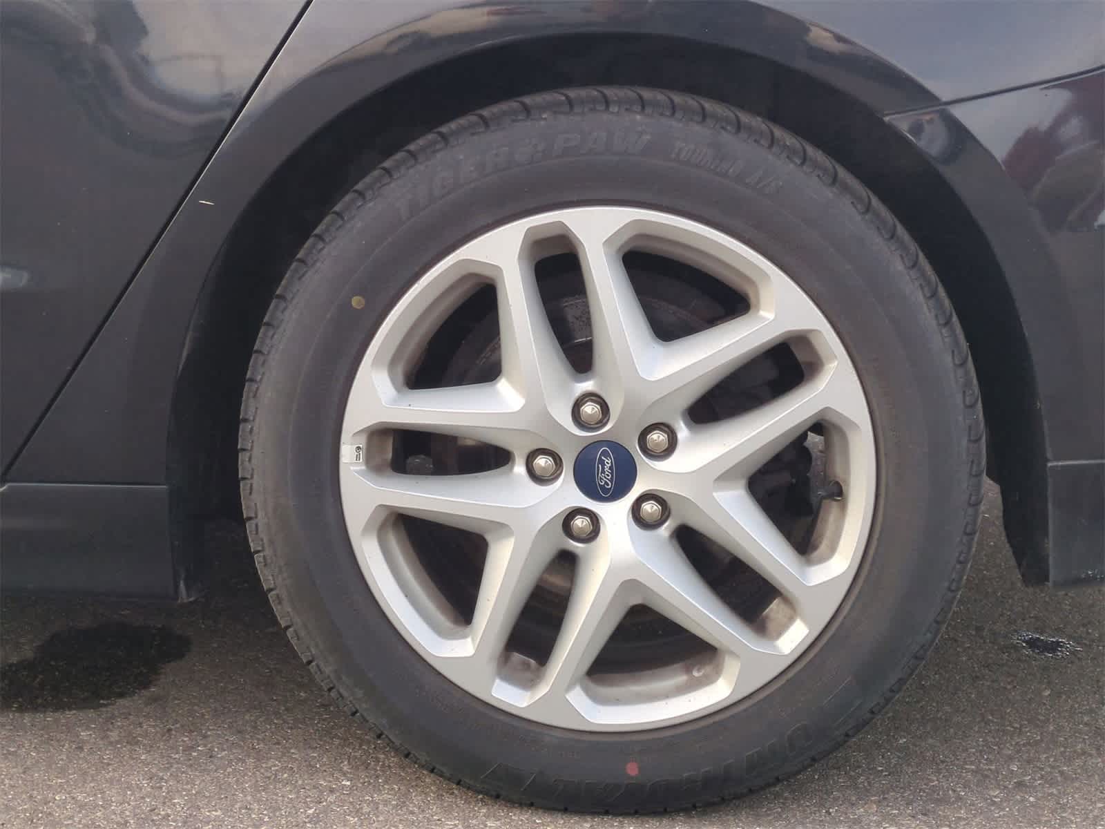 Thumbnail: 2014 Ford Fusion - 15