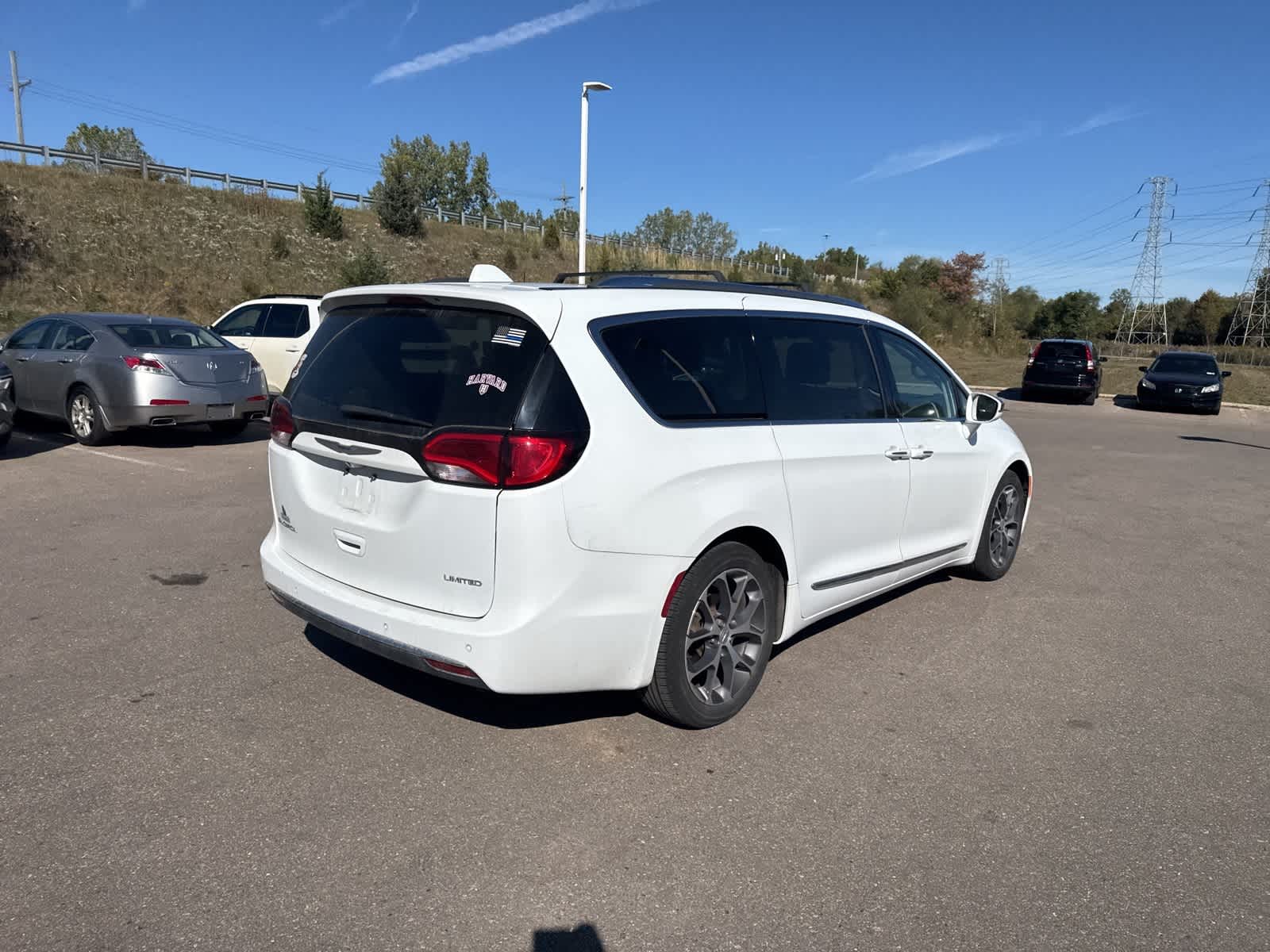 Thumbnail: 2020 Chrysler Pacifica - 18