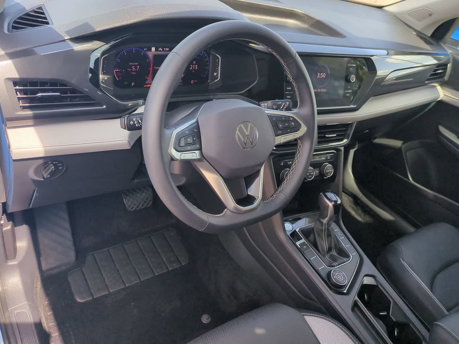 Thumbnail: 2024 Volkswagen Taos - 10