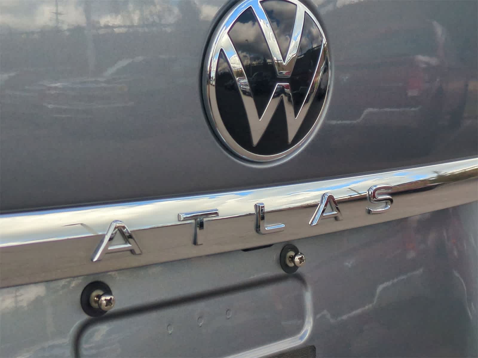 Thumbnail: 2021 Volkswagen Atlas - 14