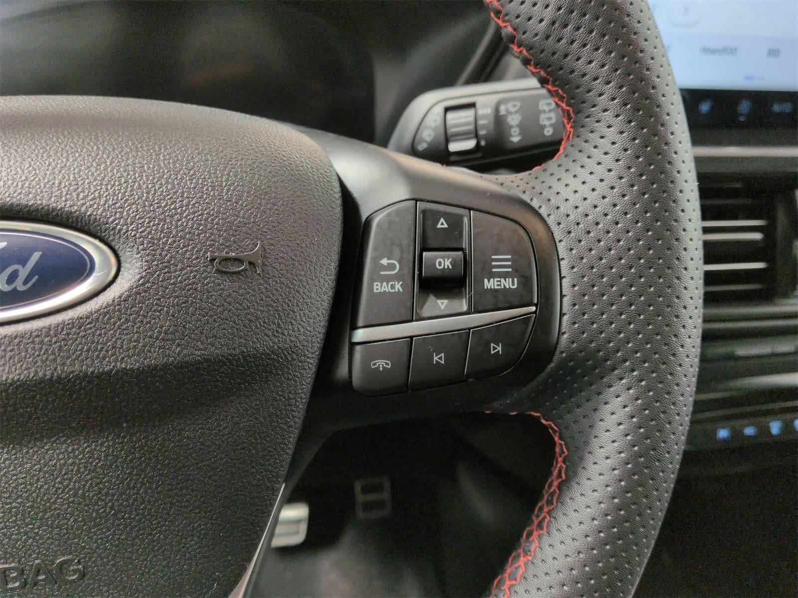 Thumbnail: 2023 Ford Escape - 25