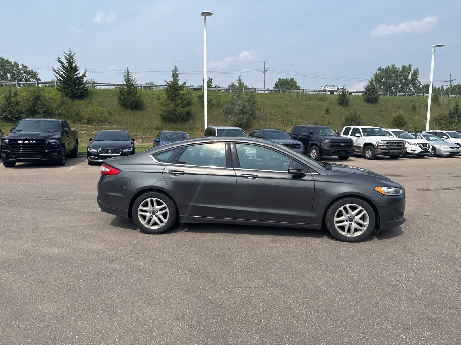 Thumbnail: 2015 Ford Fusion - 16