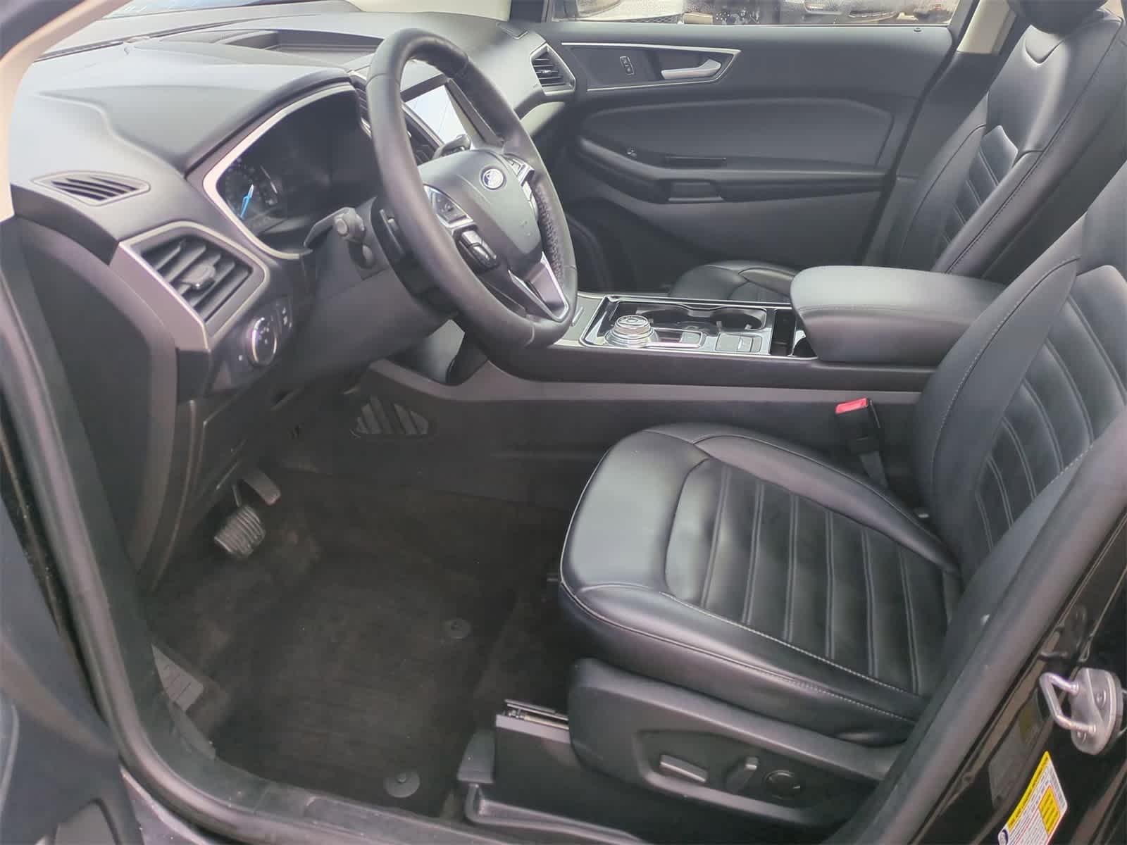 2020 Ford Edge SEL 16
