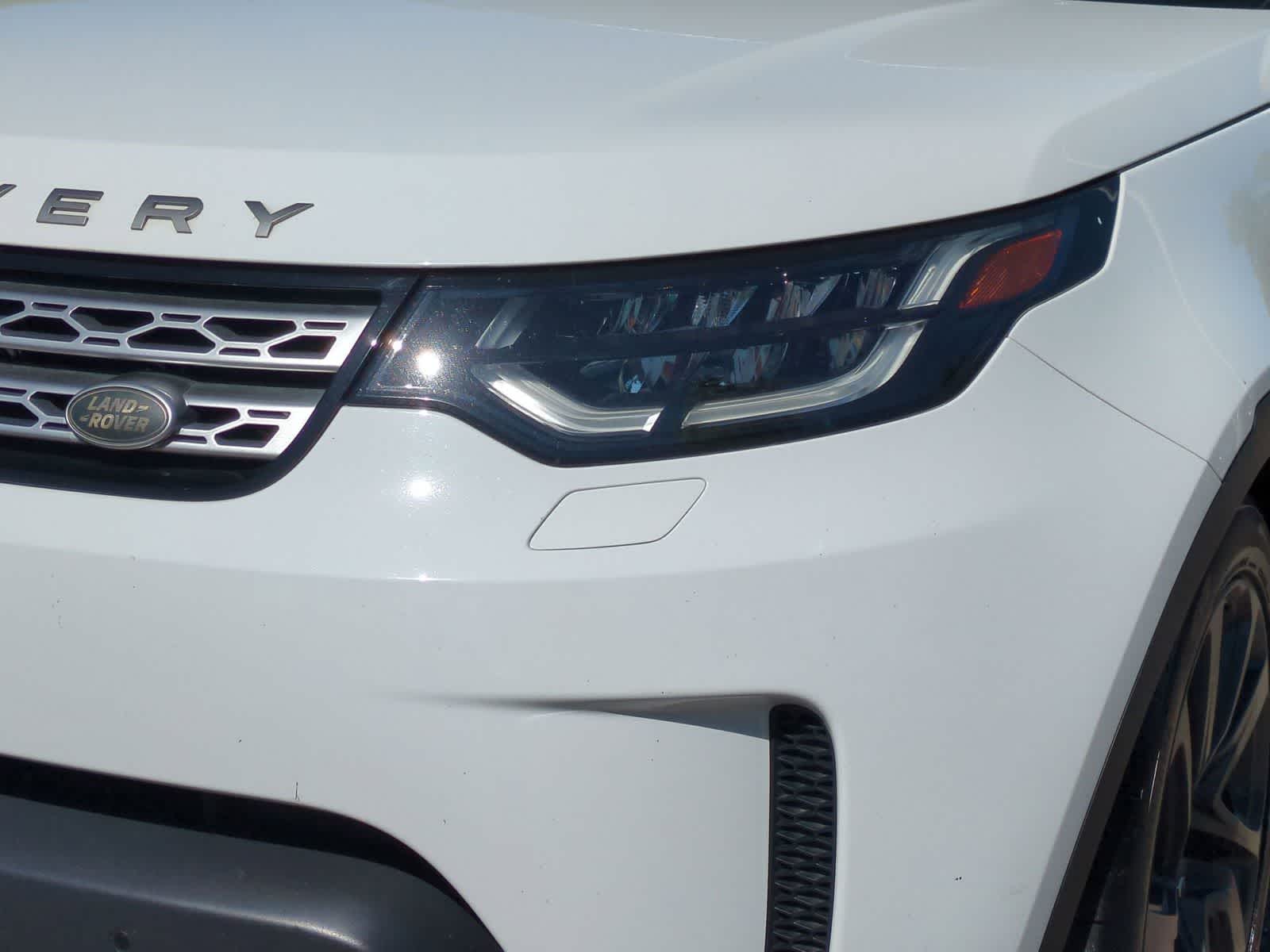 Thumbnail: 2018 Land Rover Discovery - 11