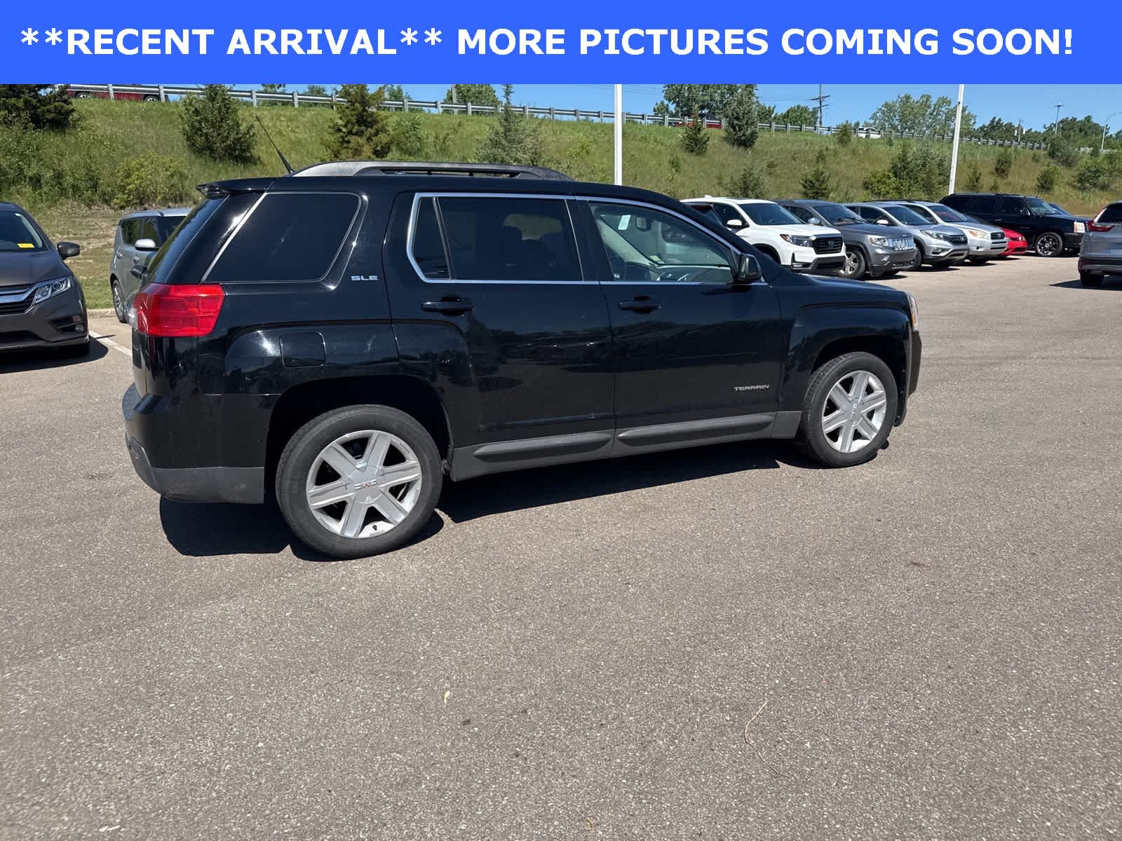 Thumbnail: 2011 GMC Terrain - 19