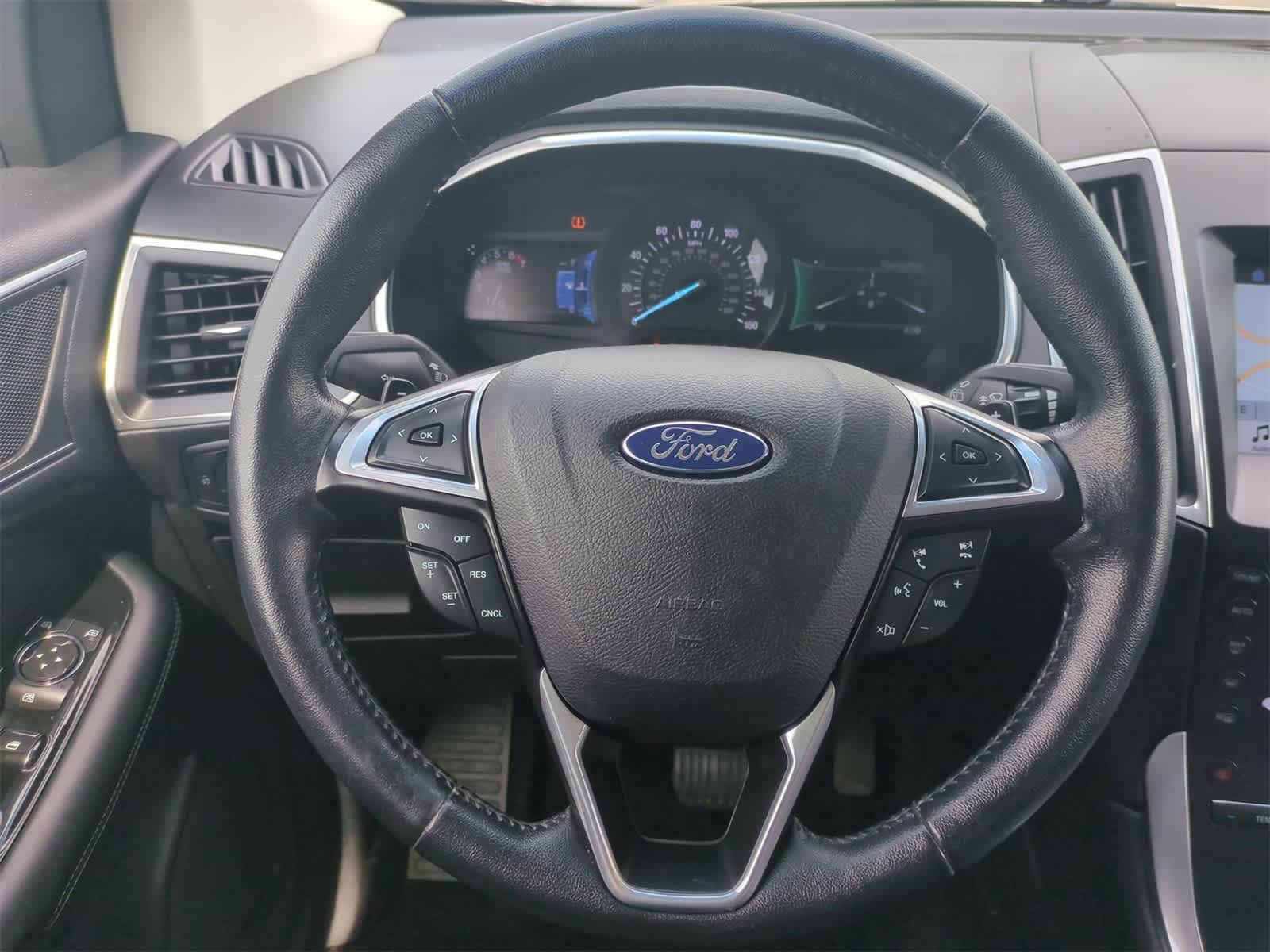 2016 Ford Edge Titanium 22