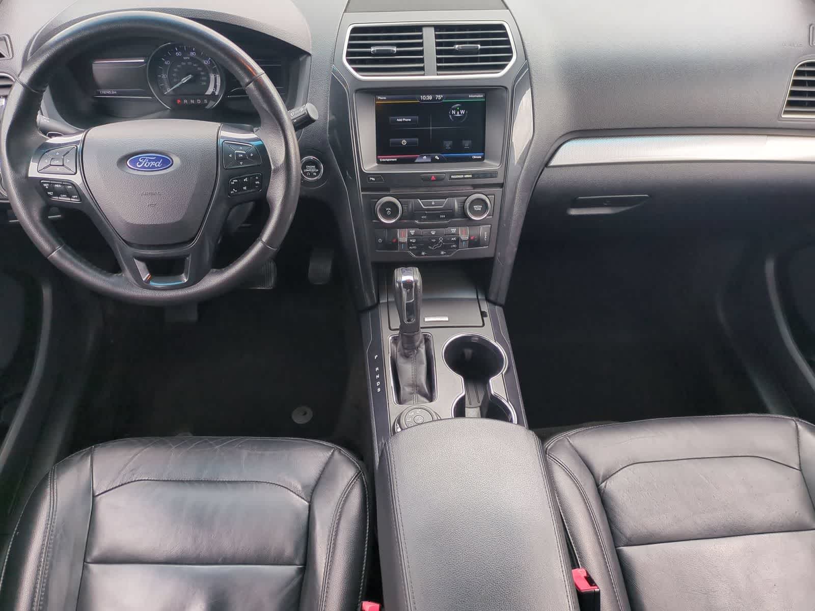 Thumbnail: 2016 Ford Explorer - 15