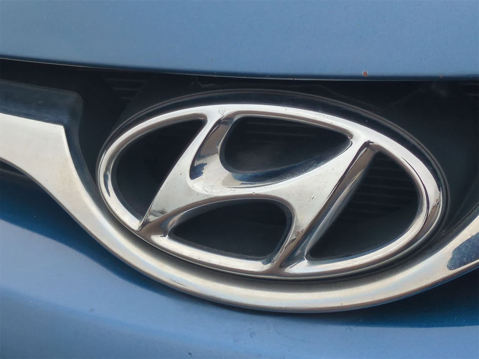 Thumbnail: 2015 Hyundai Elantra - 13