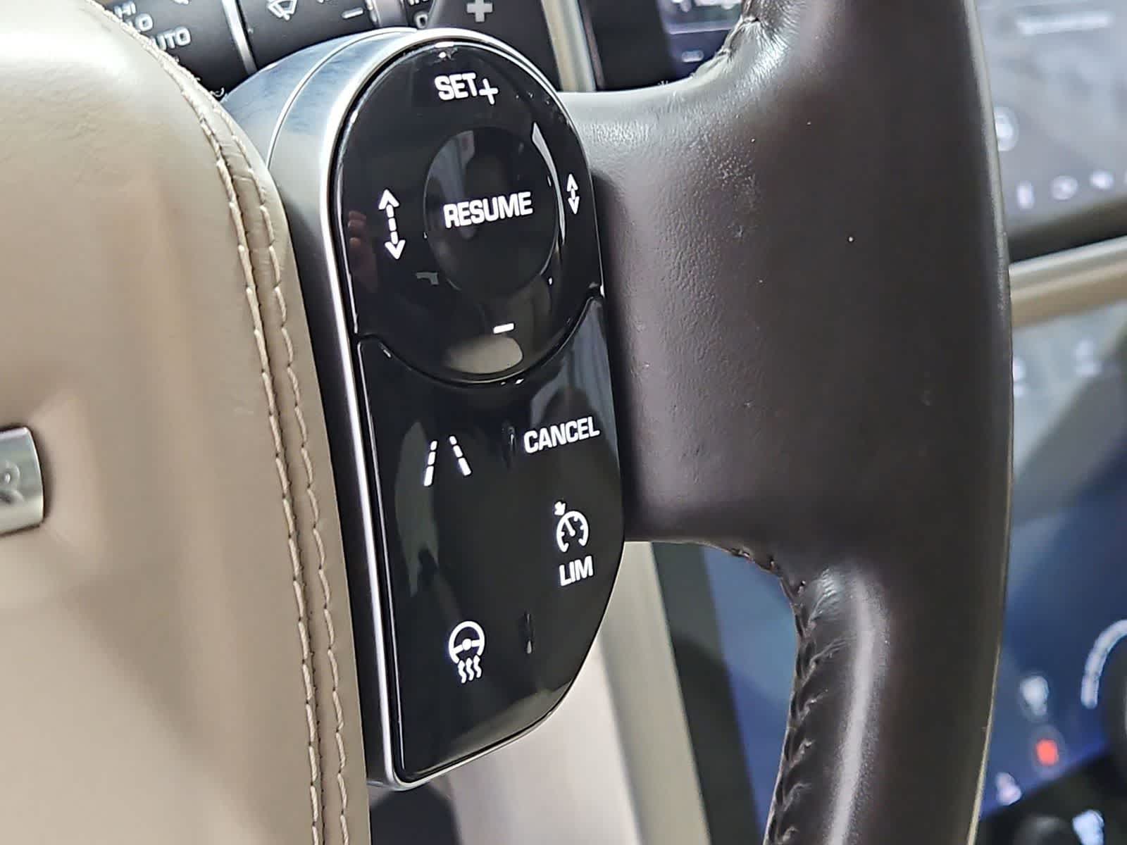 Thumbnail: 2019 Land Rover Range Rover - 24