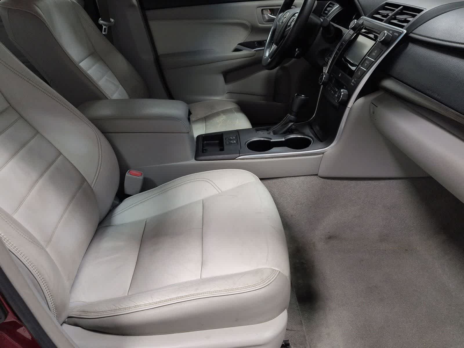 Thumbnail: 2015 Toyota Camry - 22