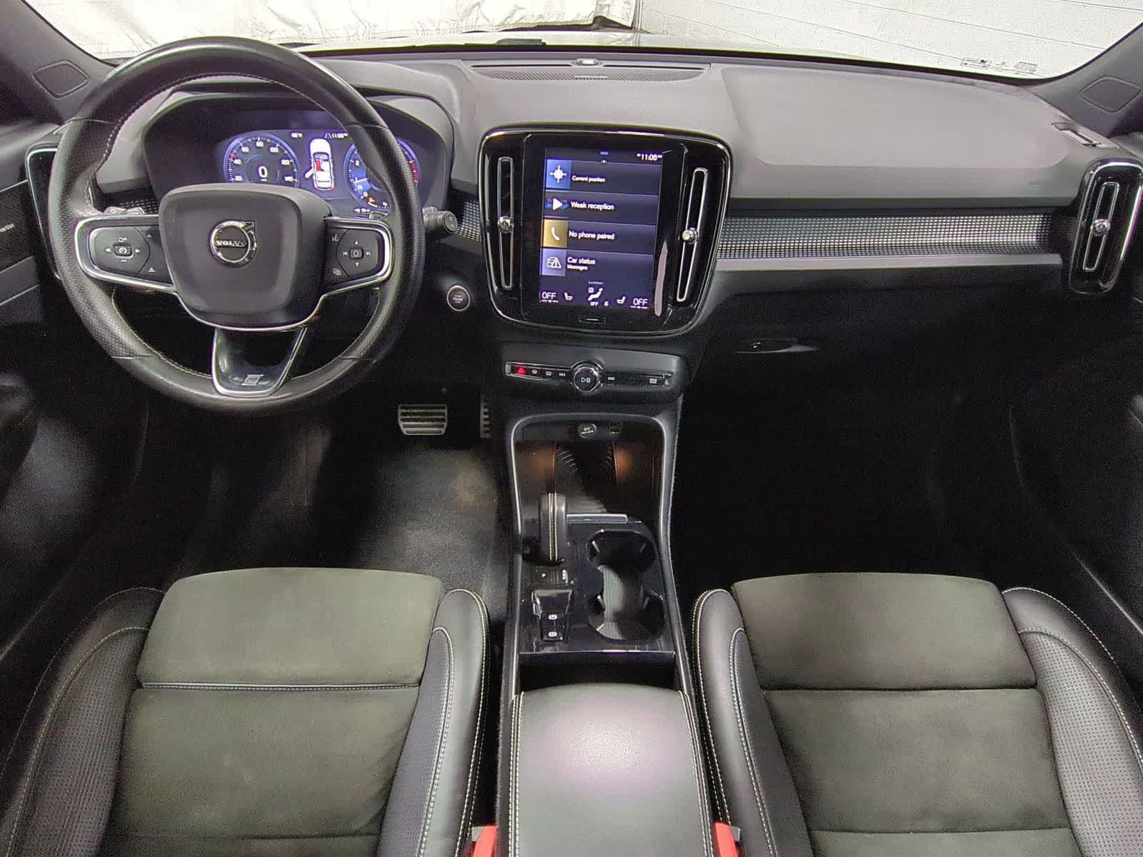 Thumbnail: 2019 Volvo XC40 - 16