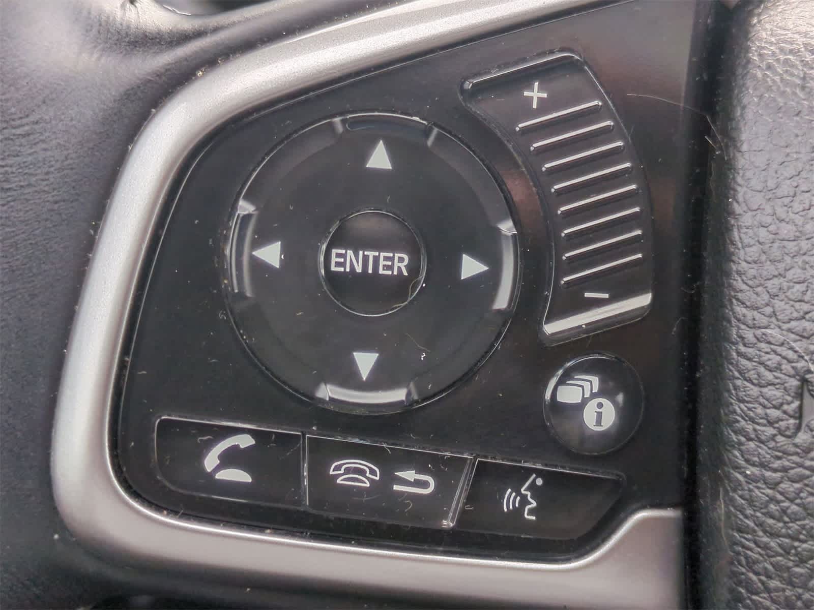 2018 Honda CR-V  25