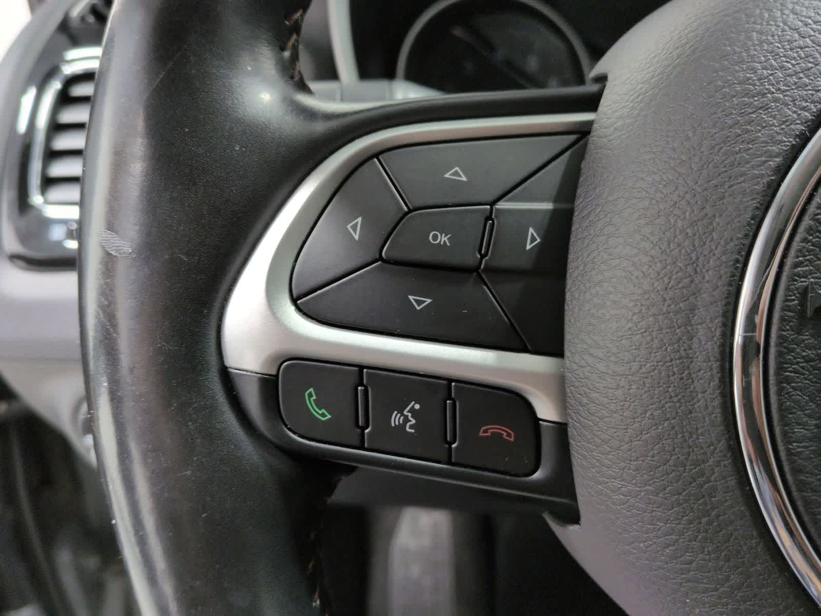 Thumbnail: 2020 Jeep Compass - 24