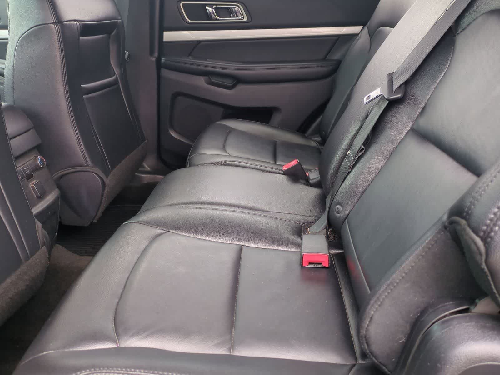 Thumbnail: 2016 Ford Explorer - 19
