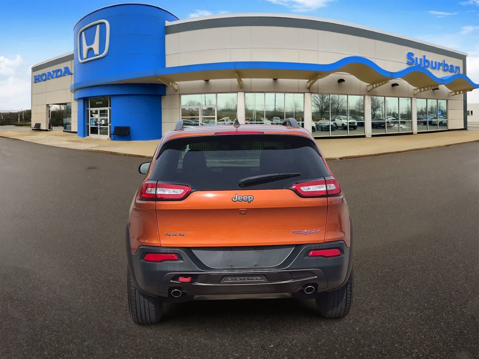 Thumbnail: 2016 Jeep Cherokee - 7