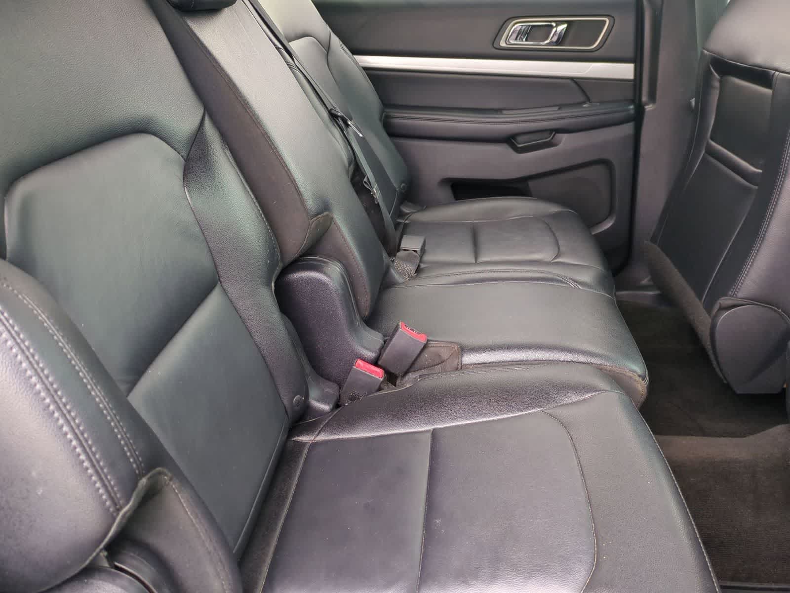 Thumbnail: 2016 Ford Explorer - 20
