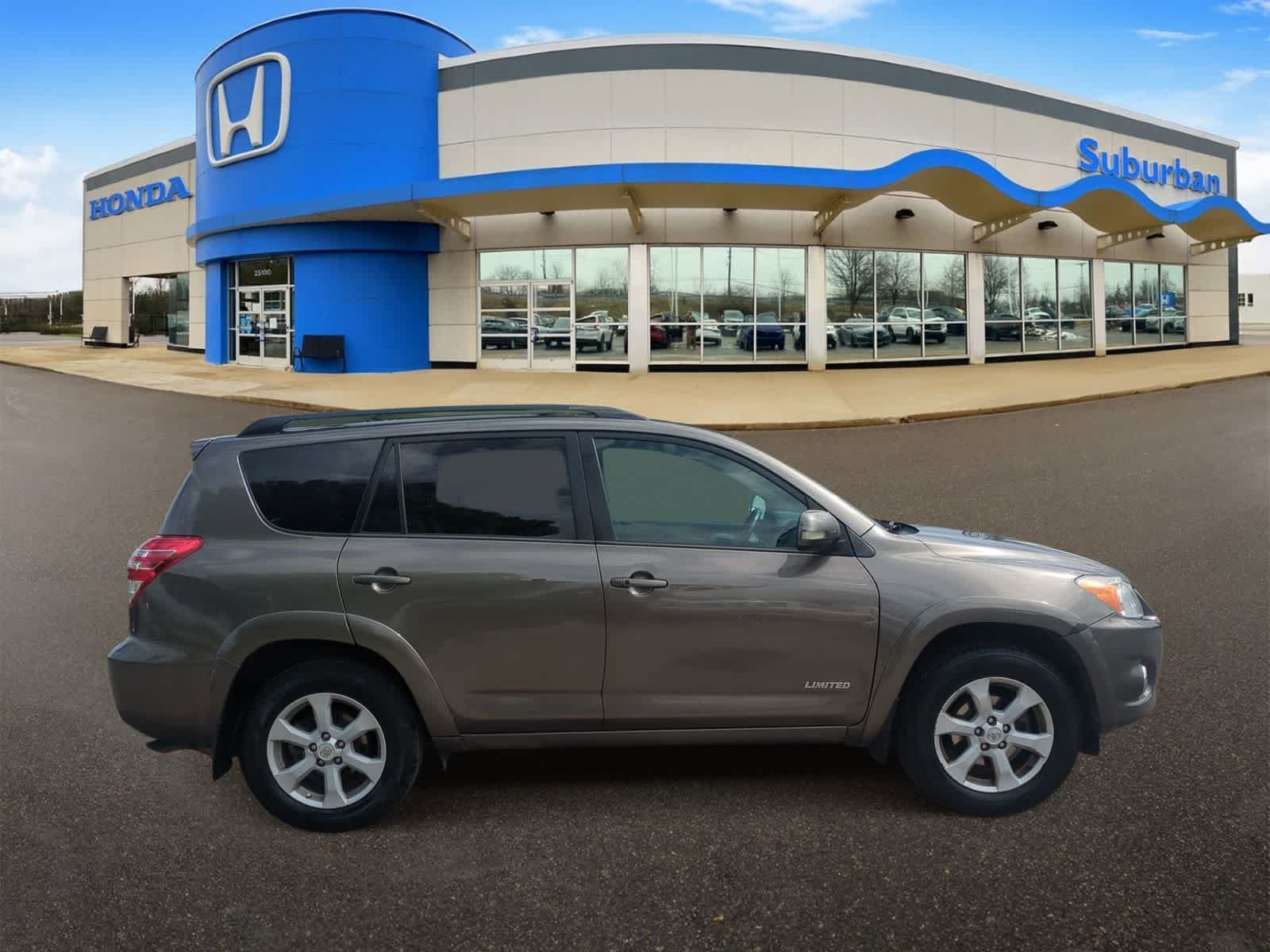 Thumbnail: 2012 Toyota RAV4 - 9