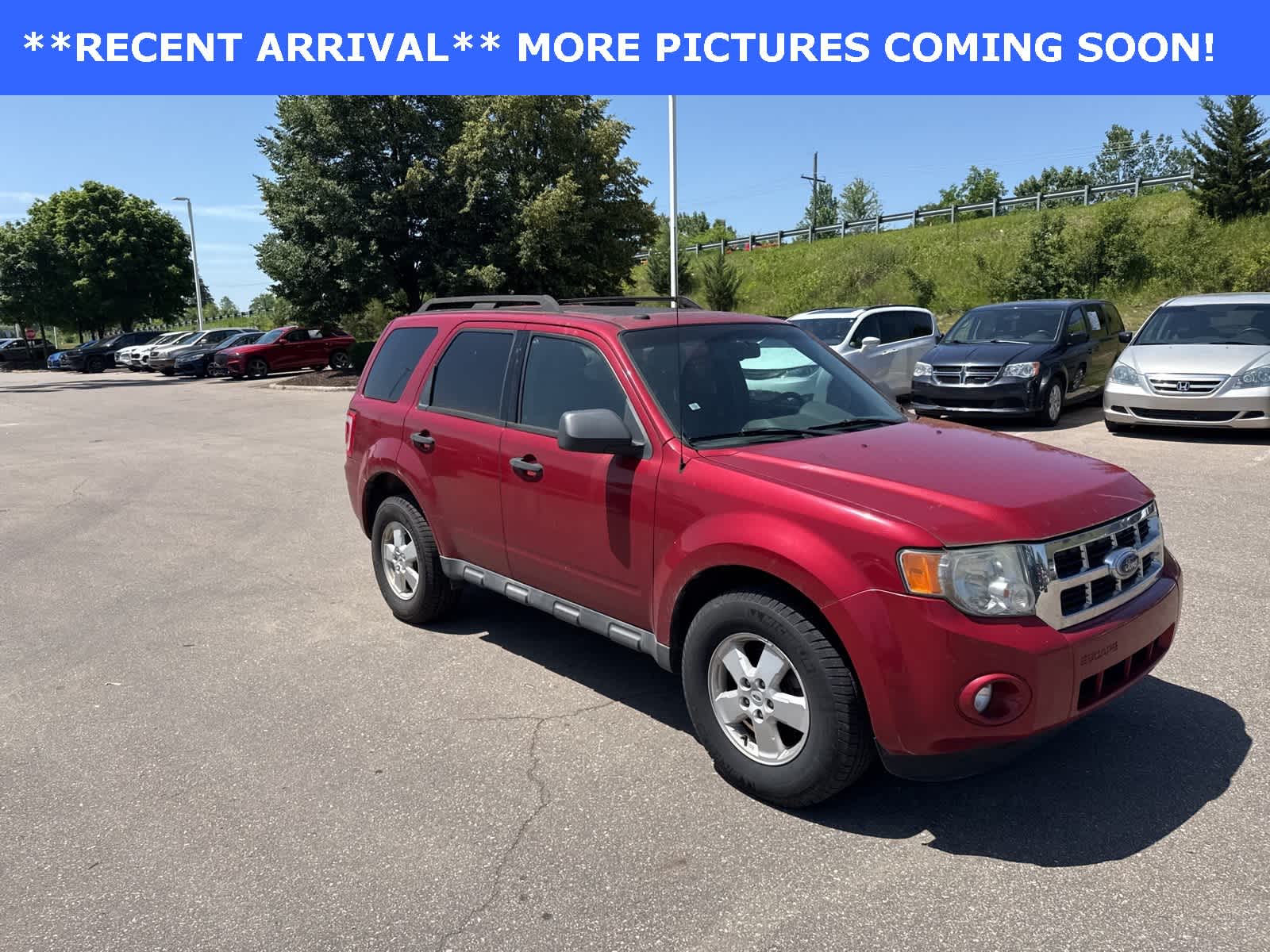 Thumbnail: 2009 Ford Escape - 9